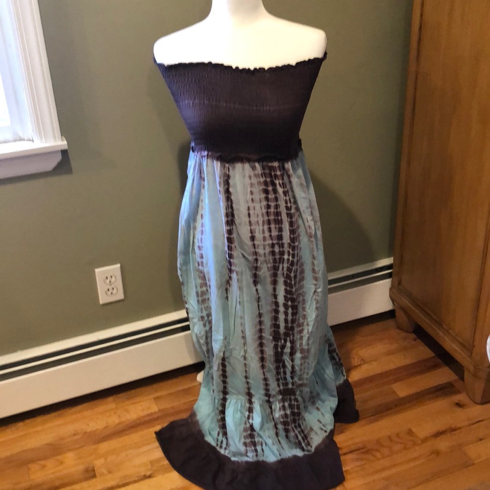 Strapless dress